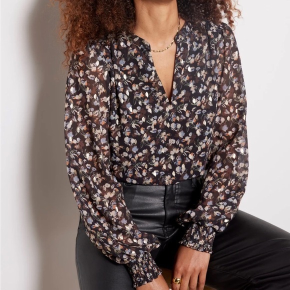 Evereve Tops - Evereve Mason Chiffon Floral Blouse NWT